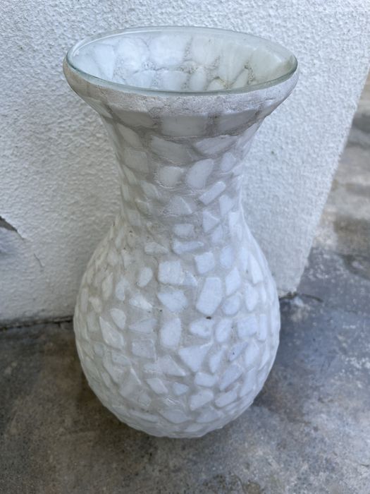 Vaso Decorativo em Pedra / Mosaico Branco