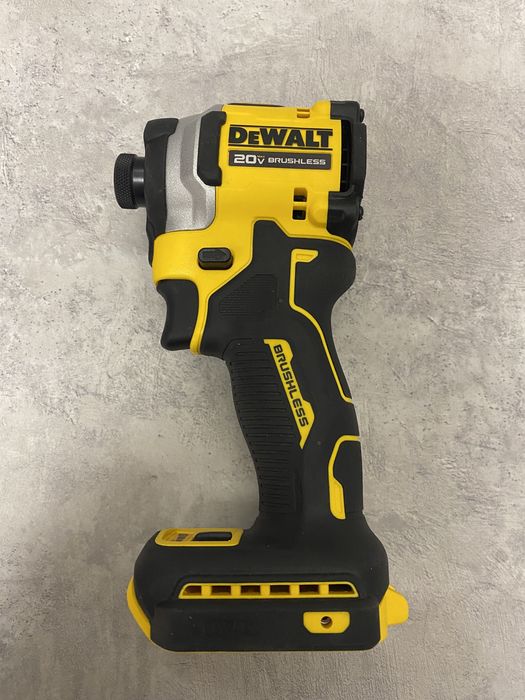 DeWALT DCF850 найкомпактніший Імпакт на 3-швидкості збірка для США