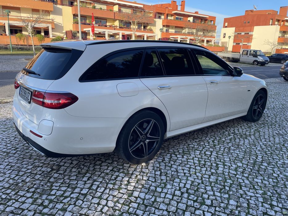 Mercedes-Benz E300de AMG - 2020