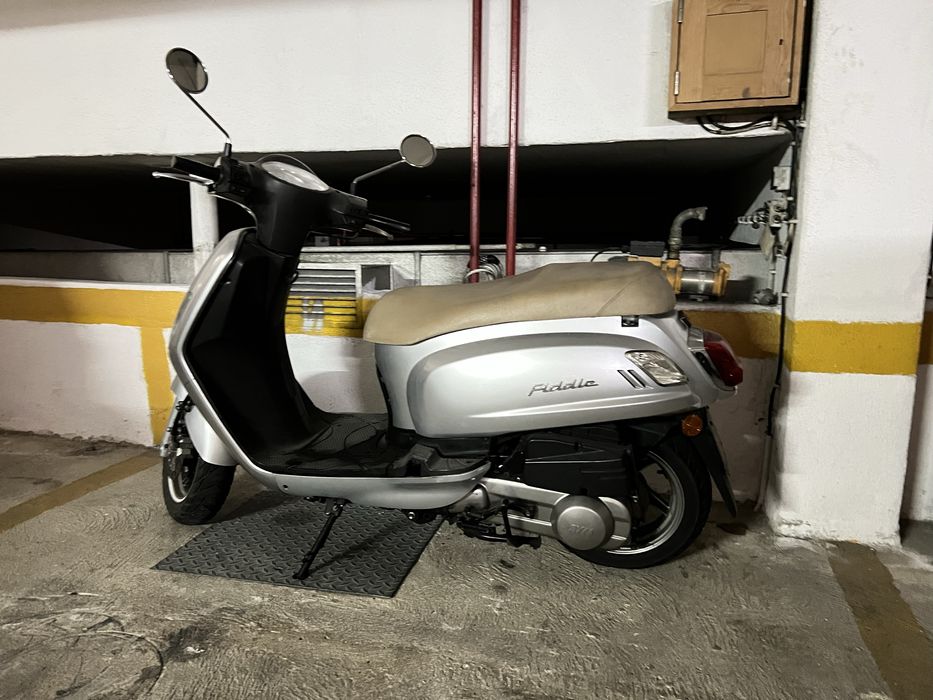 Sym Fiddle 125 gasolina