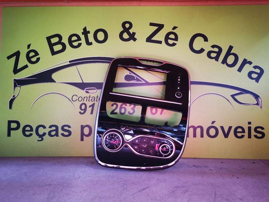 RENAULT CLIO IV CLIMATRONIC / GRELHA CENTRAL TABLIER - S064