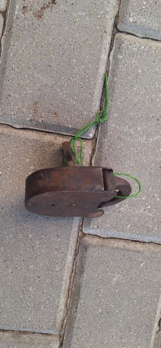 Cadeado aloquete antigo portao