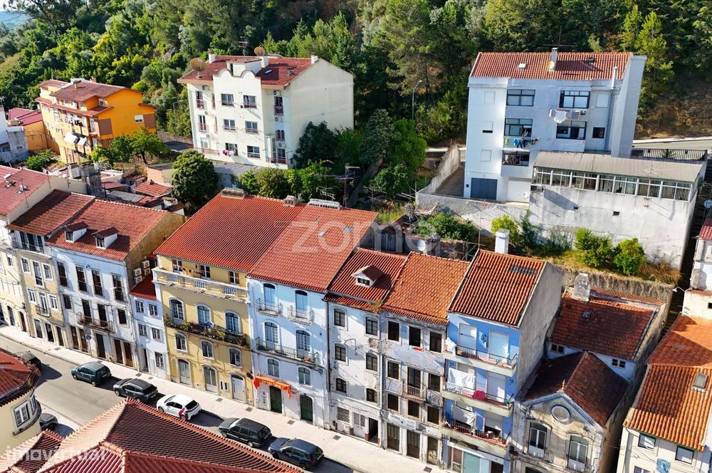 Loja para Reabilitação na Rua Figueira da Foz, Coimbra