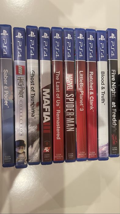 PlayStation 4 com óculos vr e jogos