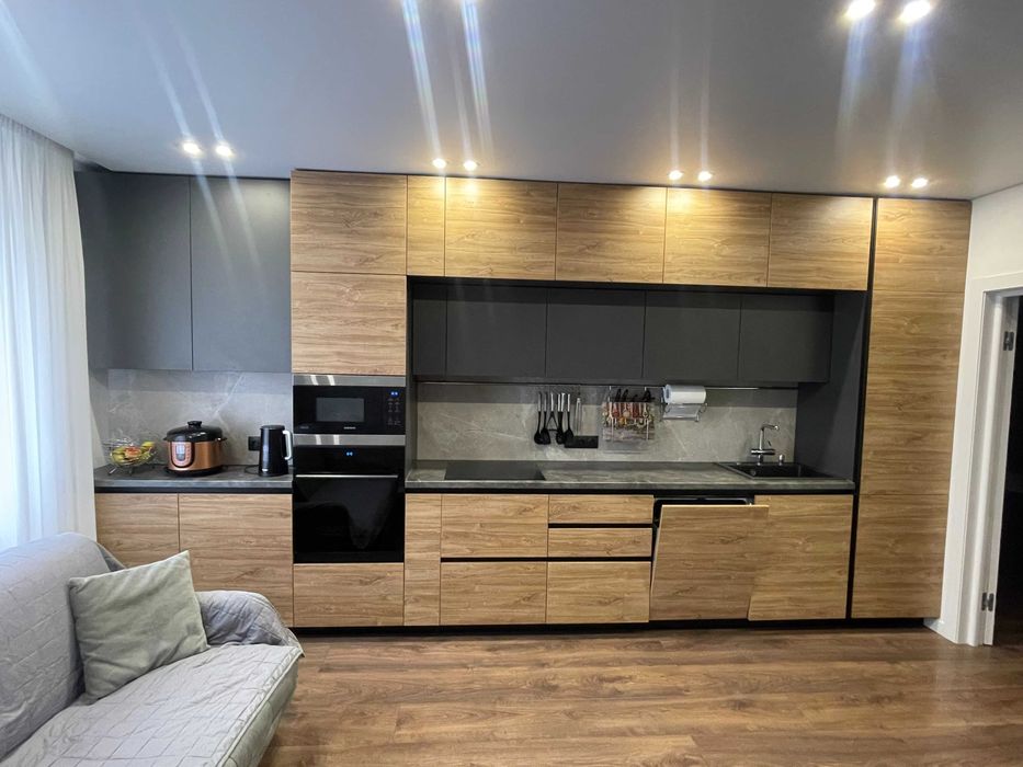 Продам квартиру .