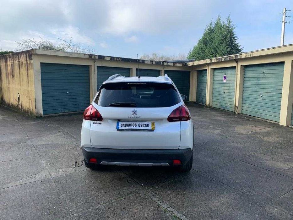 PEUGEOT 2008 1.2 THP Carrinha