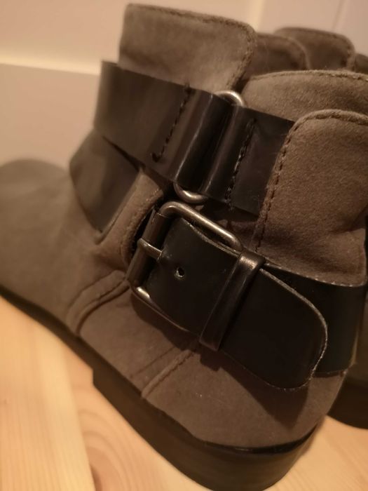 Botins Cinza Zara