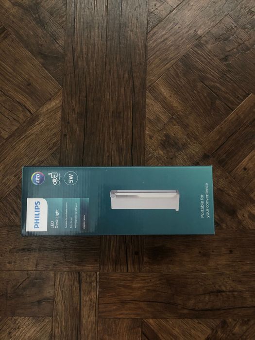 Світильник Philips LED Desk Light