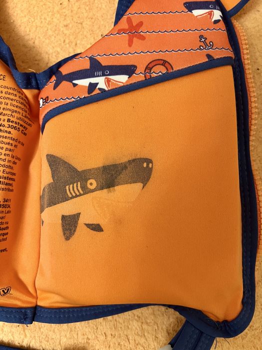 Жилет для плавання