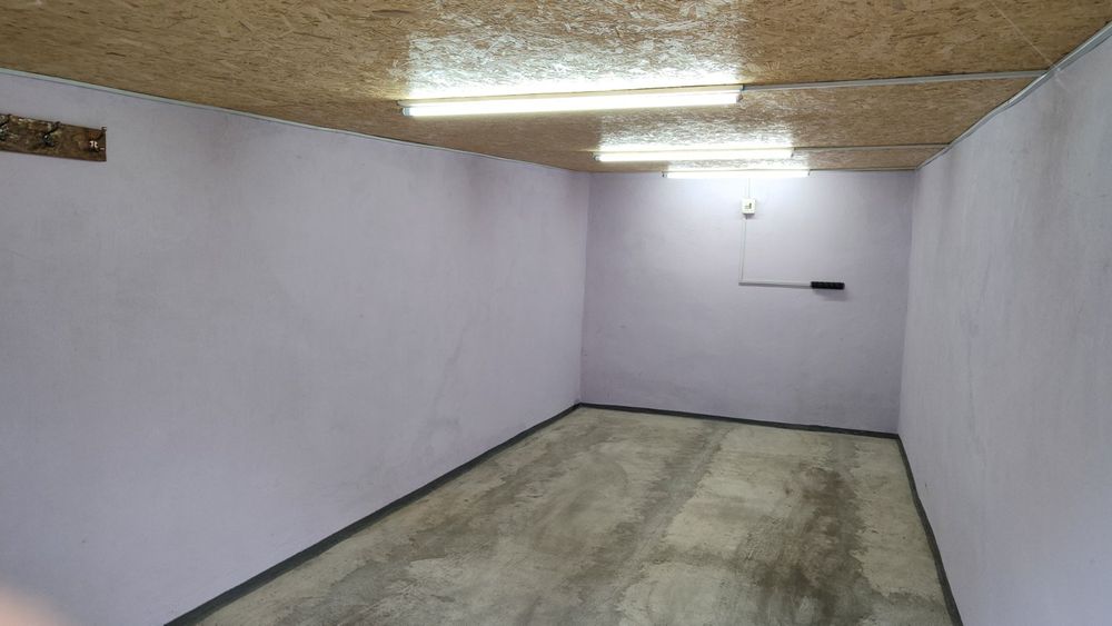 Сдам гараж склад