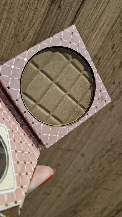 Lovely bronzer puder  do twarzy Milky Chocolate