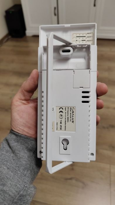 Sterownik C. O. Salus bezprzewodowy regulator temperatury