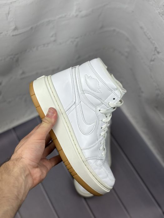 Жіночі білі шкіряні кросівки Jordan Elevate 38.5p
