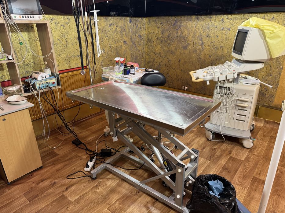 Продам ветеринарну клініку і аптеку