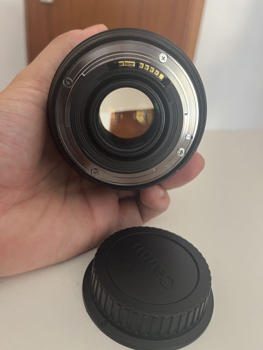 Canon EF 24-70 mm f/2.8 L II USM