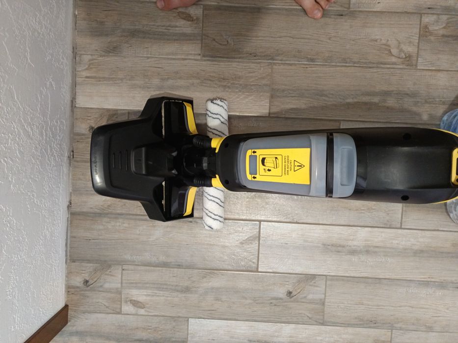 Продам швабру пылесос karcher привезённая из Германии в рабочем состоянии