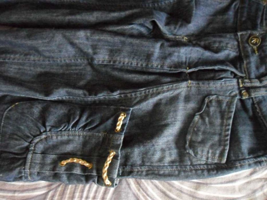 Бриджи ( джинсы )  женские  SIZE :  29  - продам