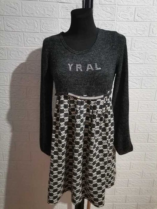 Sukienka rozmiar m cena 20 zł