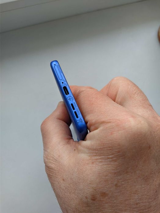 Продам Motorola G85 8/256GB Cobalt Blue