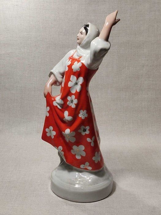 РЕДЧАЙШАЯ статуэтка «ЛИДИЯ РУСЛАНОВА Плясунья» Барановка фарфор СССР