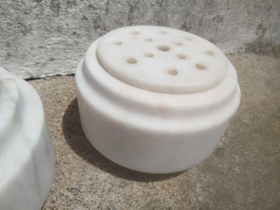 Floreira mármore branco