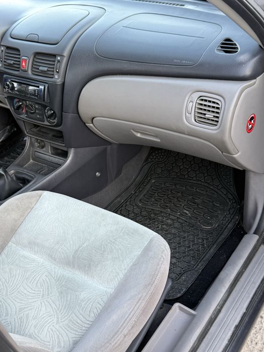 Almera 1.5i impecavel
