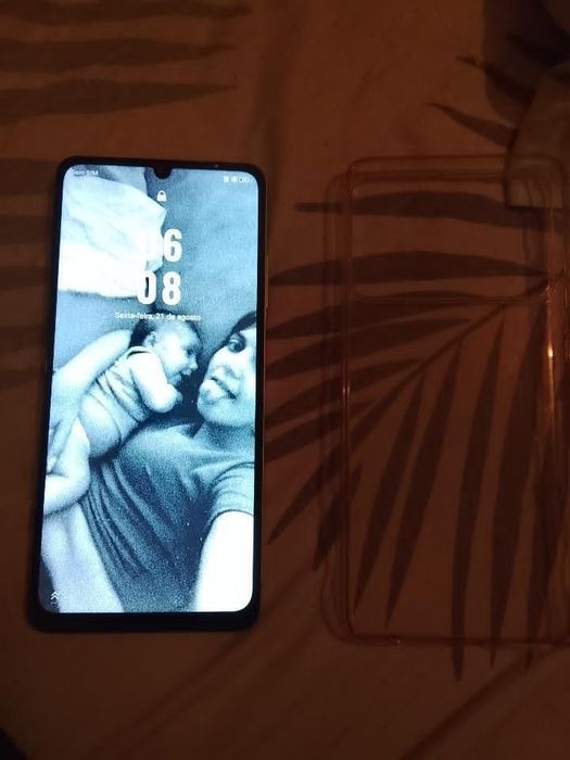 Telemóvel ZTE Blade A76 como novo