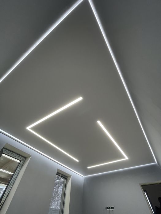 Натяжні стелі. Натяжные потолки