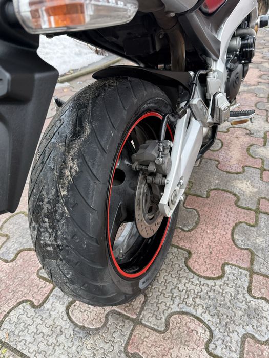 Suzuki GSR400 розмитнений