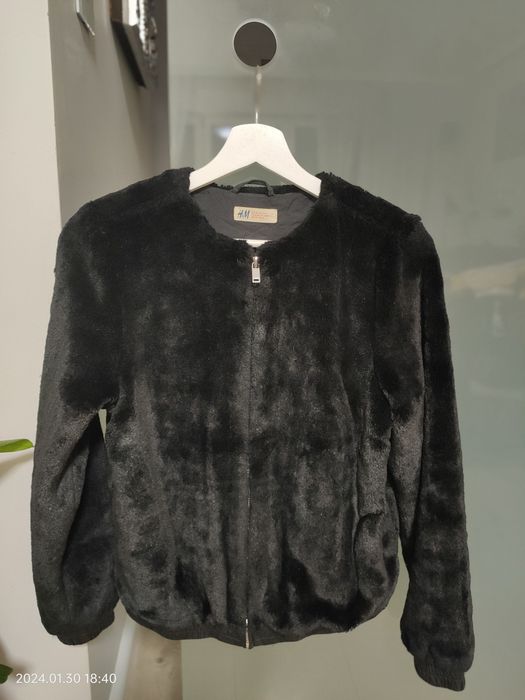 Czarna misiowata ramoneska