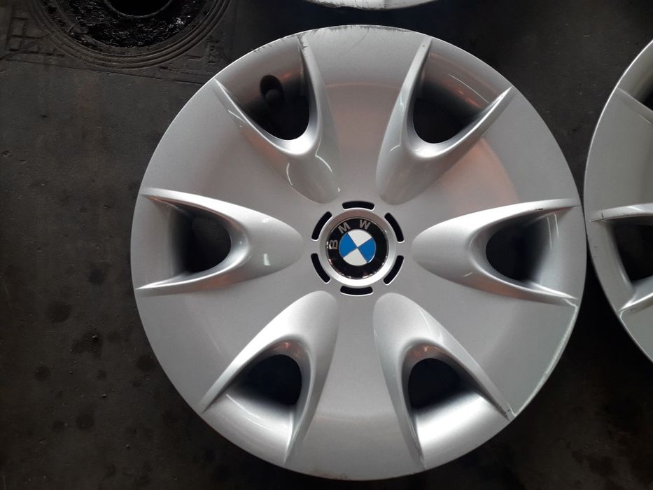 (42) Kołpaki 16" - BMW