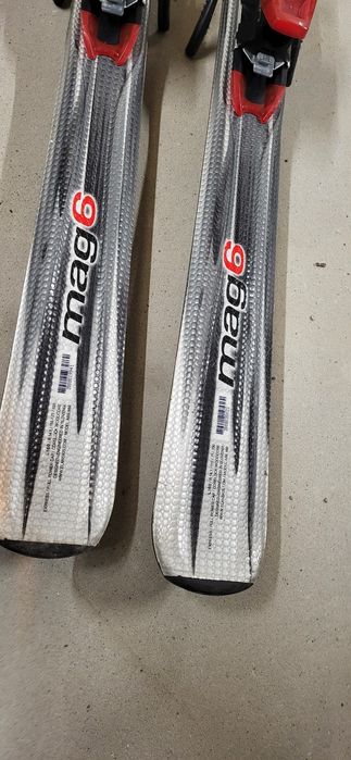 Narty zjazdowe Elan mag6