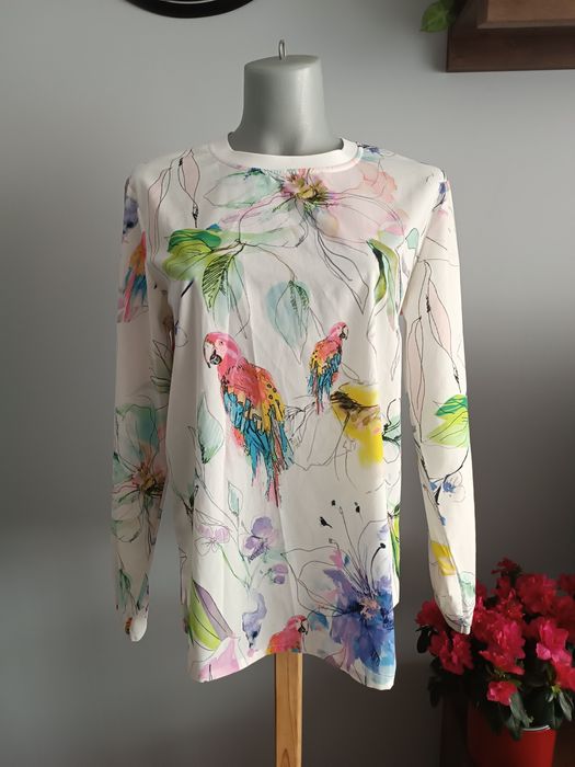 Piękna bluza/bluzka w papugi OPM