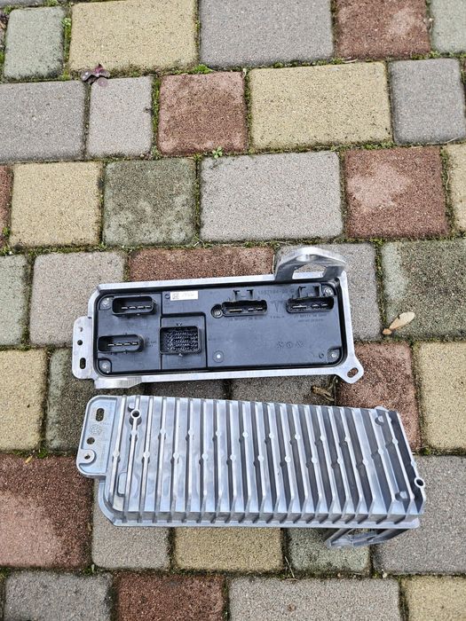 Боді контролер vcbatt Tesla S/X Plaid 1588205-05-C  1567164-04-b