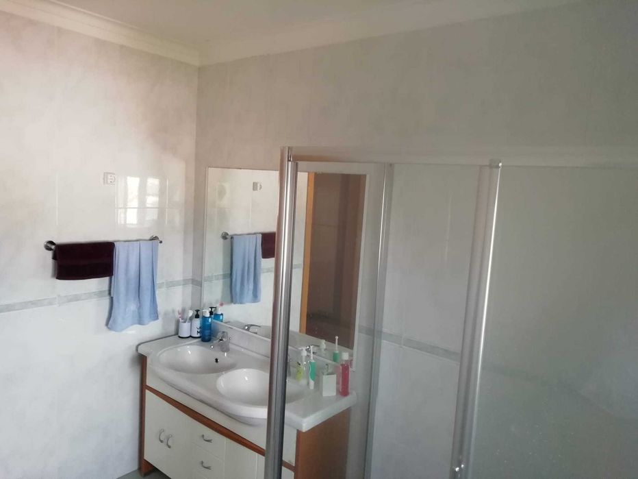 Quarto junto ao centro de Loures