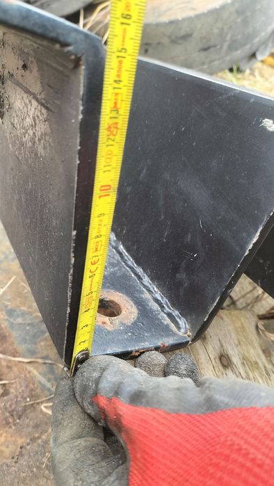 Wysokie siodło ciągnik siodłowy  Man Iveco