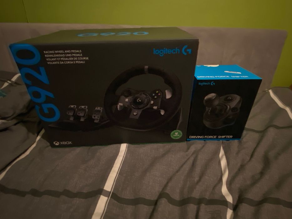 Sprzedam kierownicę logitech g20 + shifter jak nowa !