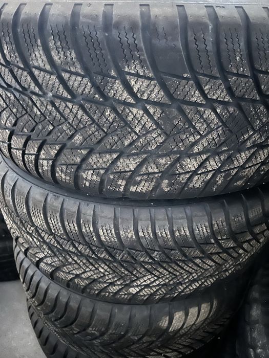 Jantes 20 com pneus audi e-tron
