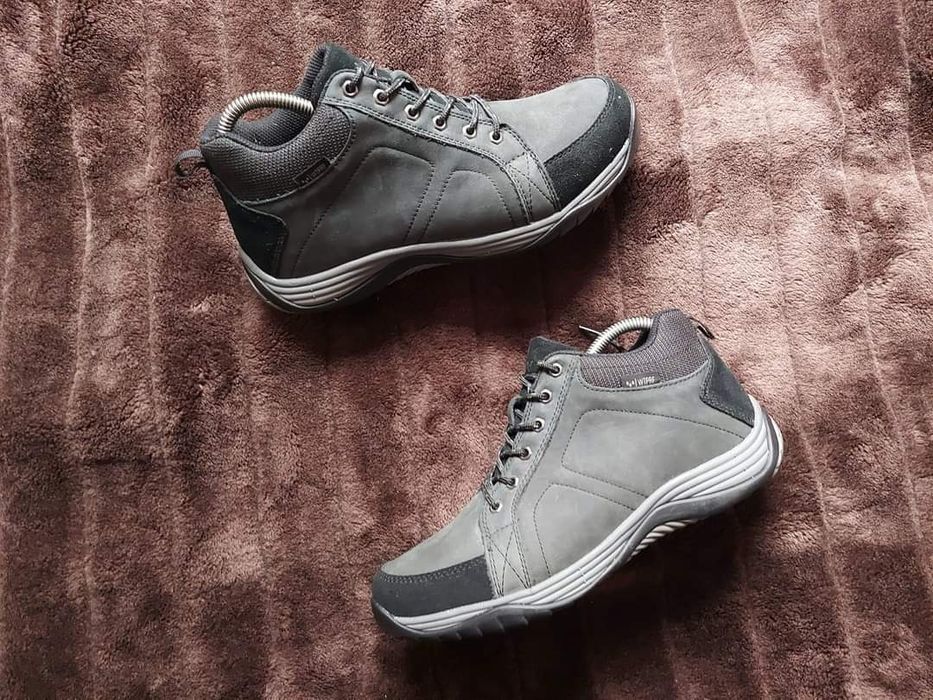 Черевики clarks gore tex 

Розмір по бірці:  41р

Замір по стельці: 27