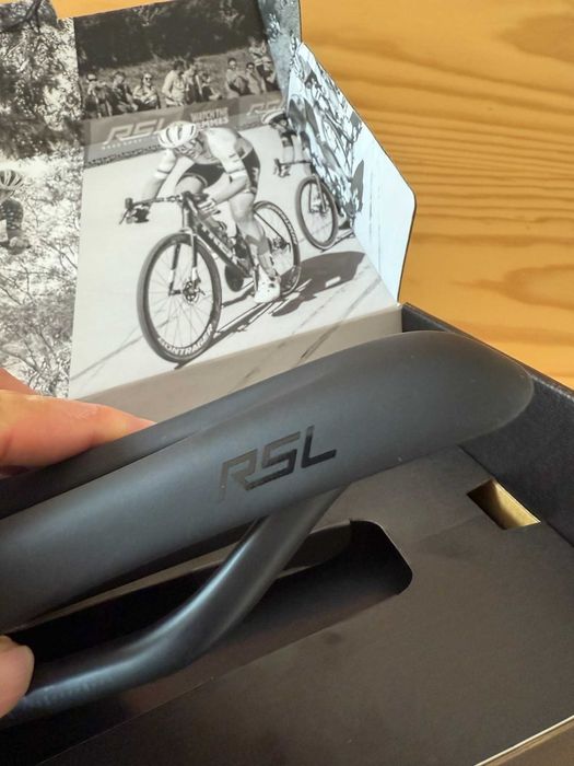 Selim Bontrager Aeolus RSL - Trilhos Carbono - NOVO, na Caixa
