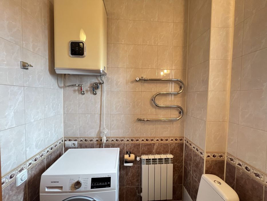 Продам якісний будинок з каміном, лазнею та альтанкою