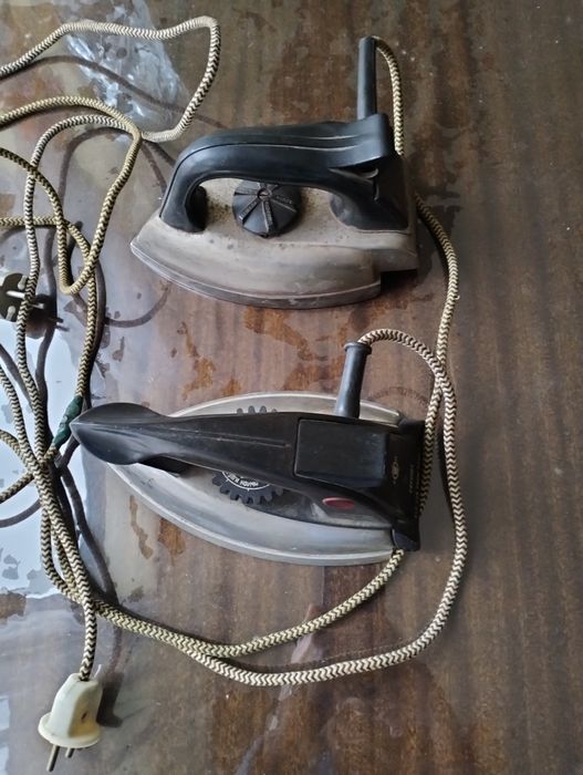 Продам два утюга СССР