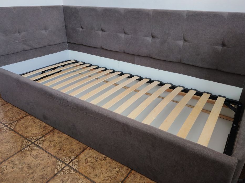 Ліжко з матрацом