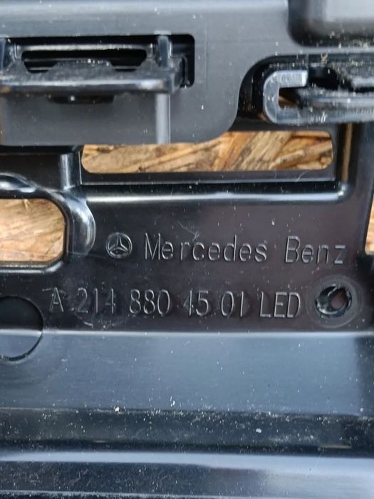 atrapa grill led mercedes e-klasa w214 2022-a2148804501 a2148805300