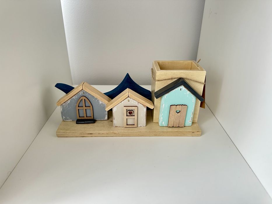 Organizador/suporte para canetas e cartas