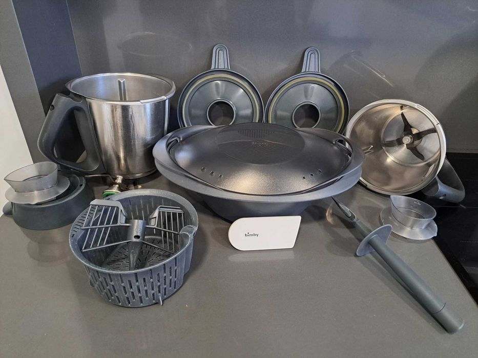Bimby TM5 + 2 Copos + Cook-Key Oportunidade