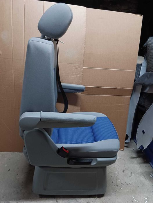 Fotel california VW T5 obrotowy