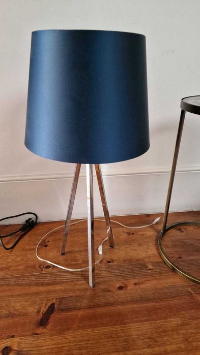 Candeeiros Tripé | Cúpula Azul | Design Moderno | Porto