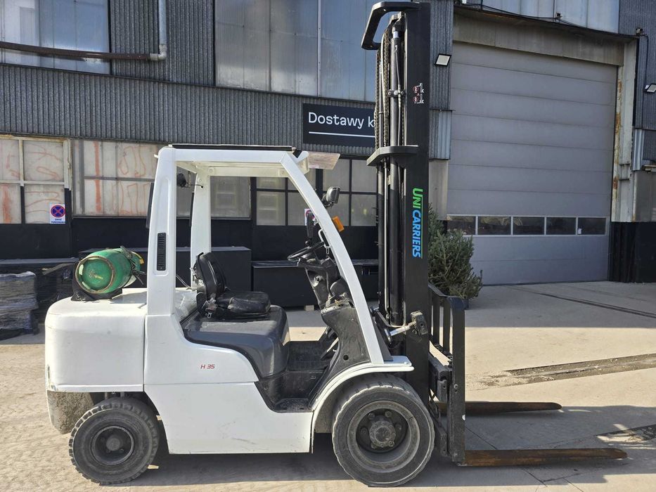 Wózek widłowy Nissan UG1F2A35DU udźwig 3,5 t