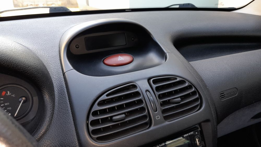 RESERVADO-Peugeot 206 1.6 a gasolina ( ler texto)